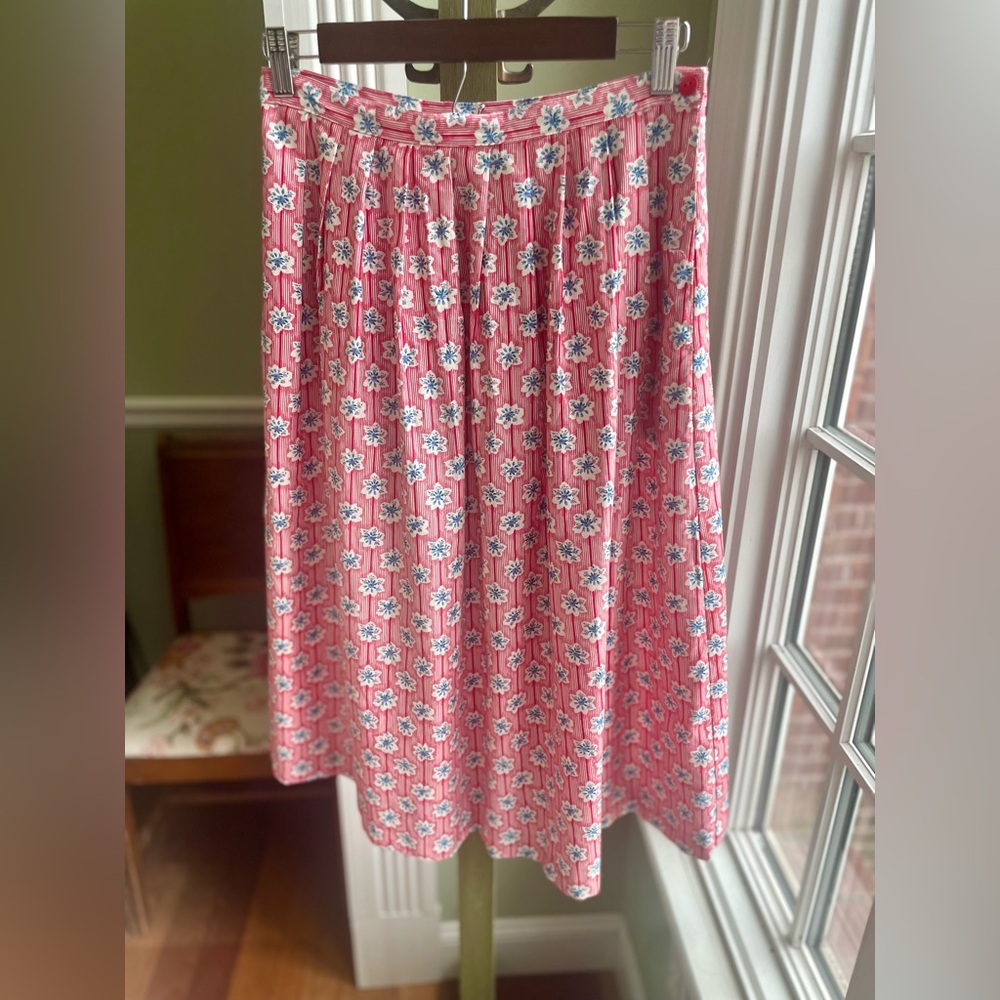100% Cotton| Vintage The Cotton Eagle| Floral Red with Blue Roses Midi Skirt